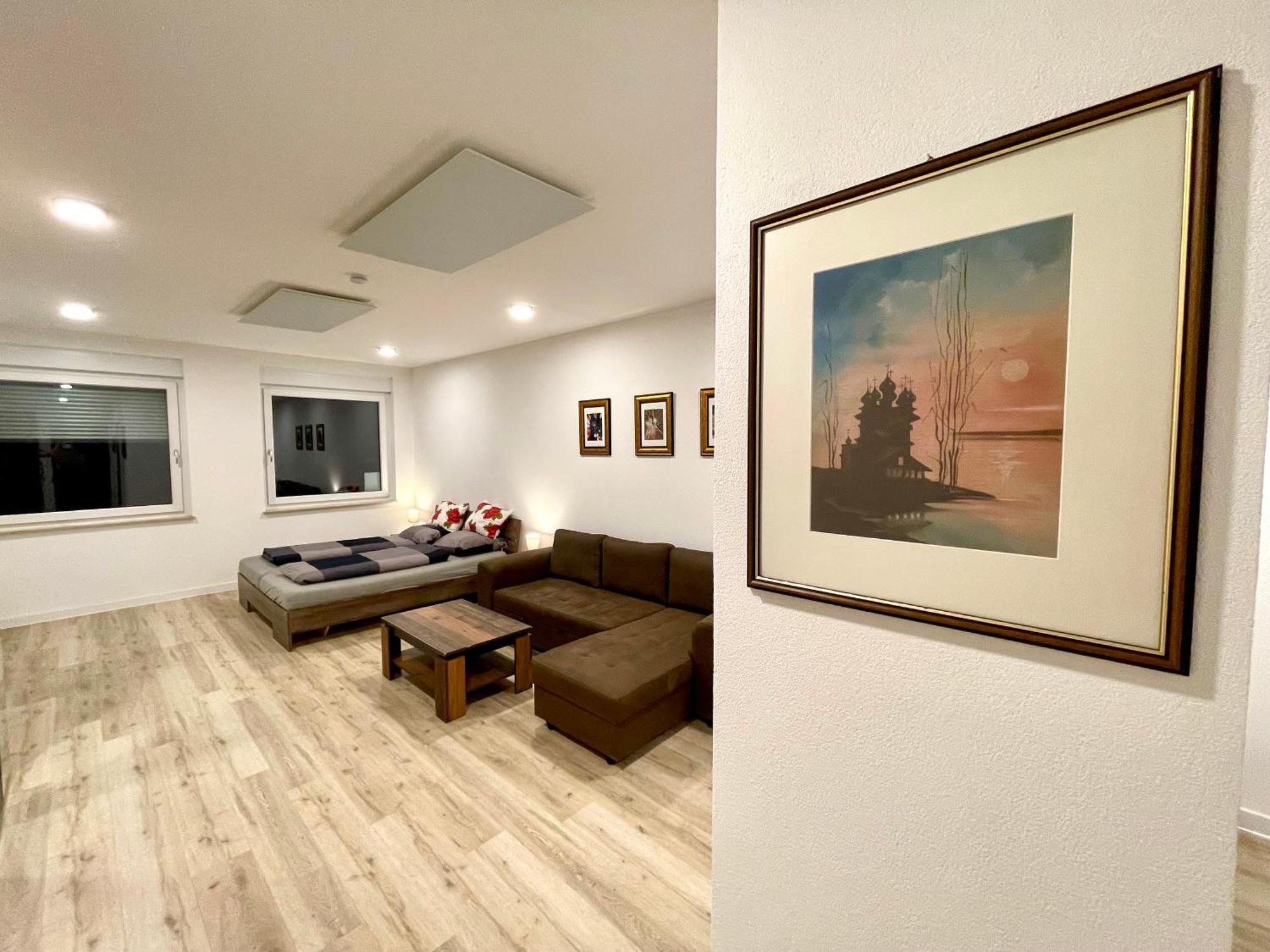Neu Grosse Einzimmerwohnung Im Zentrum Goldstadt Pforzheim Schloessle Exterior photo